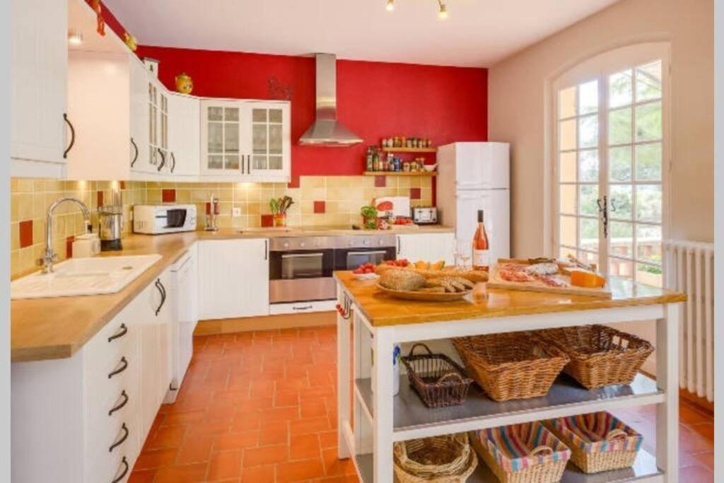 Le Clos Des Pins, Vue Mont Ventoux Roaix Екстериор снимка